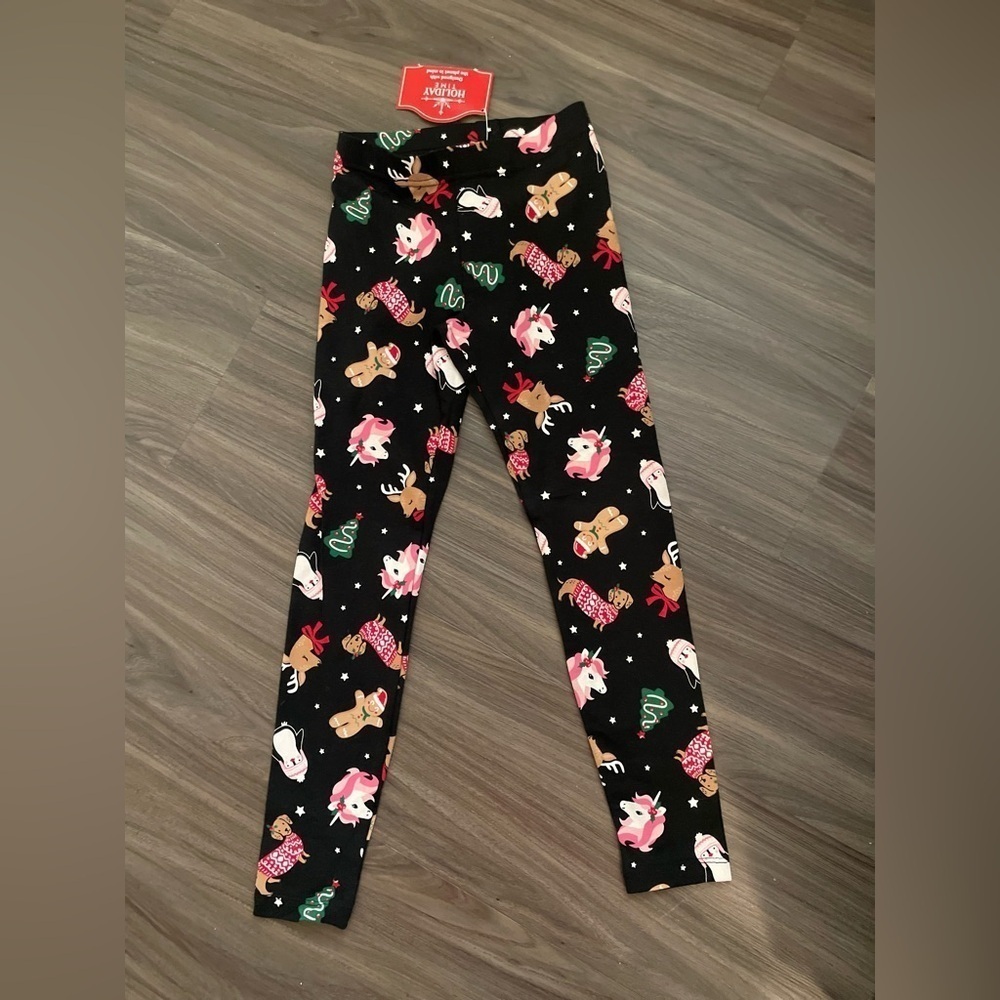 Holiday Time girls Black and Red Leggings with Christmas Pattern size 6/6X